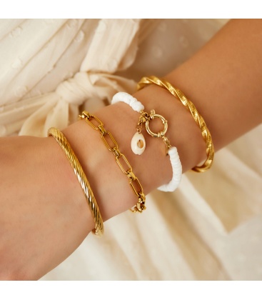 Goudkleurige armband met dikke ketting