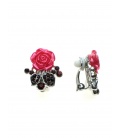 Roze rozen oorclips met rode strass steentjes